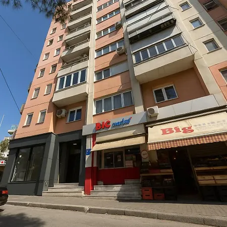 Appartement Near Air Albania Stadium *